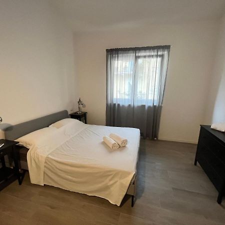 Appartement Dante Alighieri à Bardolino Extérieur photo